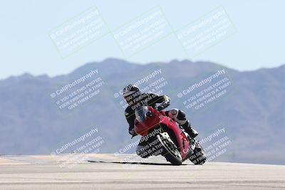 media/Oct-13-2025-Moto Forza (Mon) [[a66d839500]]/3-B Group/Session 4 (Turn 9)/